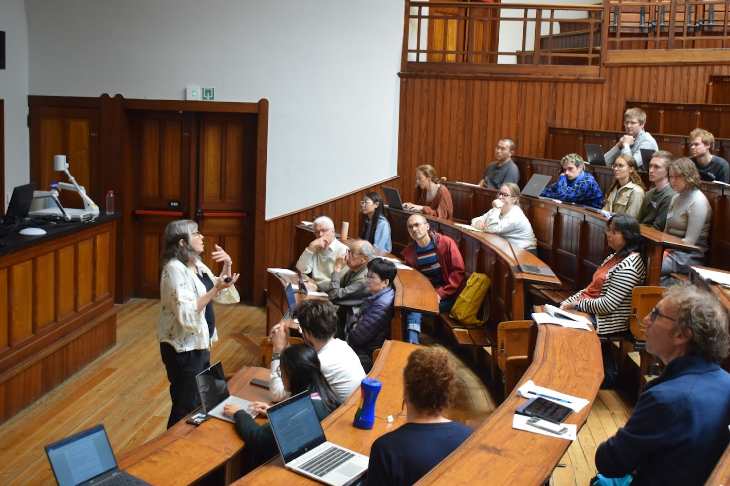 Audience and speaker in the Leuven lecture hall